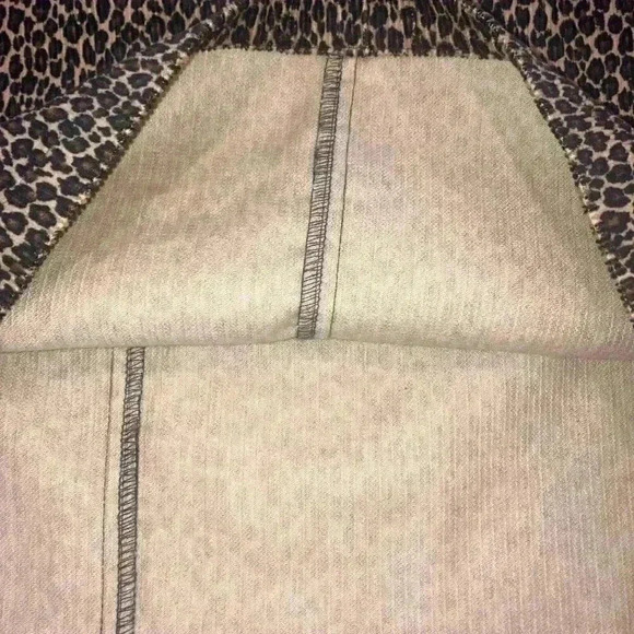 Harold's Corduroy Cheetah Print Mini Skirt PRISTINE Size 8 - Picture 4 of 8